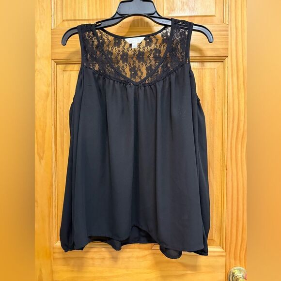 Decree size M cold shoulder lace accent blouse - Picture 1 of 7
